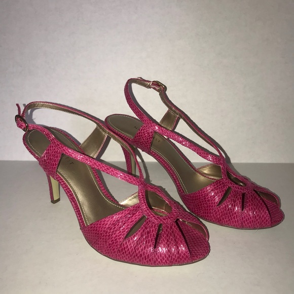 Nine West Shoes - Pink Nine West sandals Nine West Shoes - Pink Nine West sandals